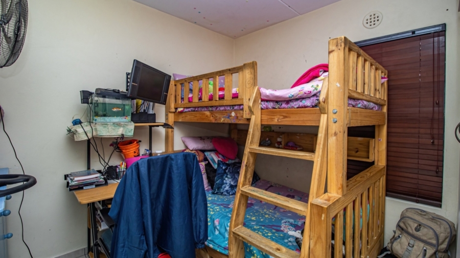 2 Bedroom Property for Sale in Parklands East Western Cape